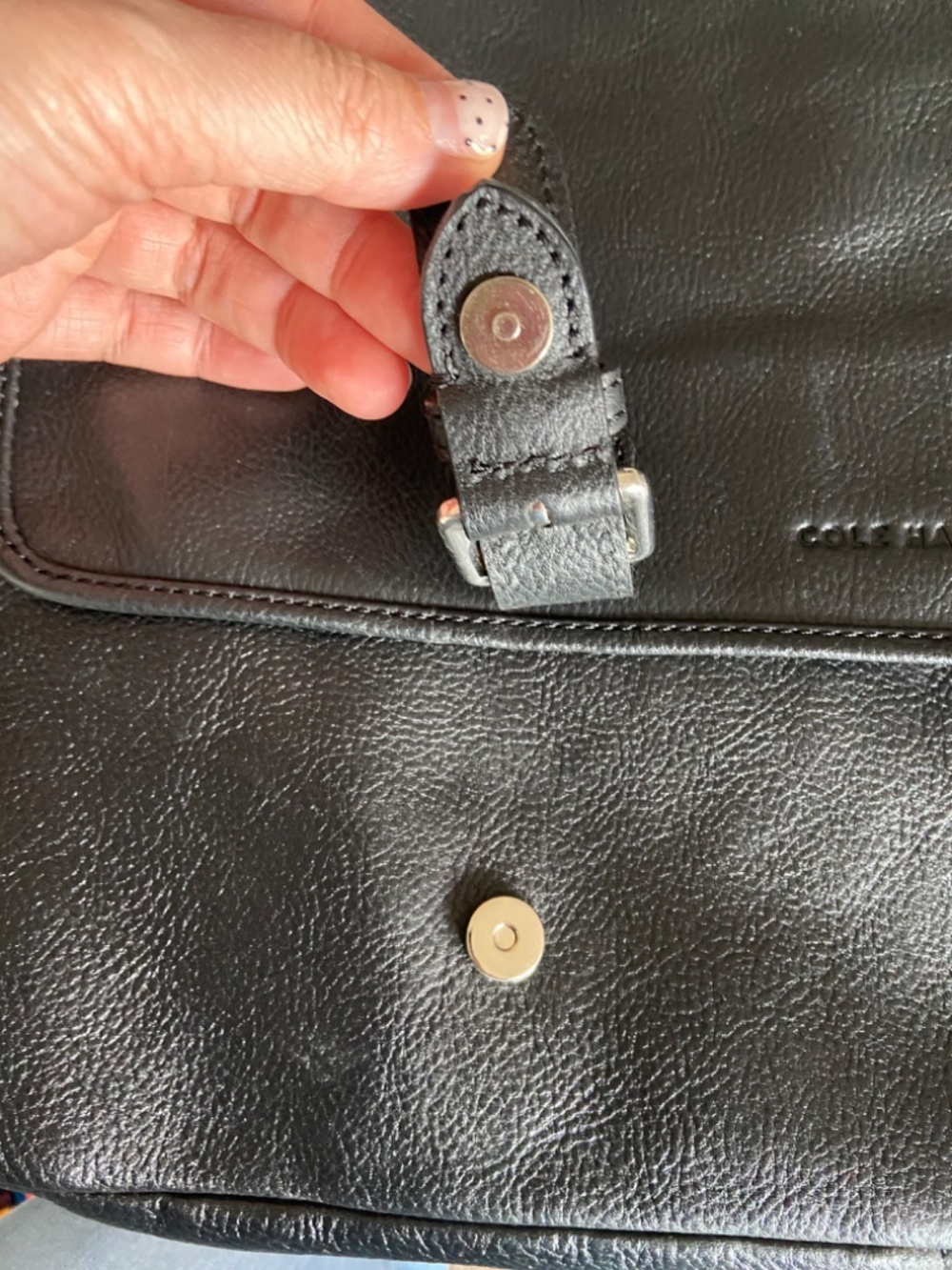 COLE HAAN reporter VTG PEBBLED Messenger Leather Black Crossbody men bag - Picture 10 of 10